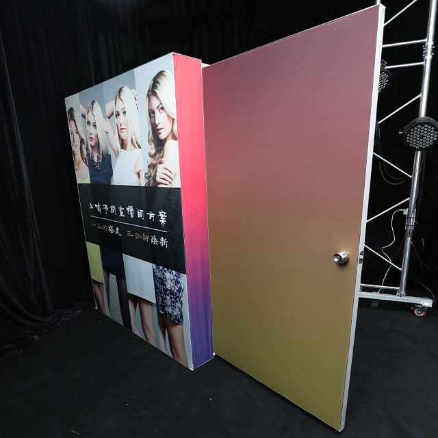 Fashion design a video double-sided backdrop for fitting room